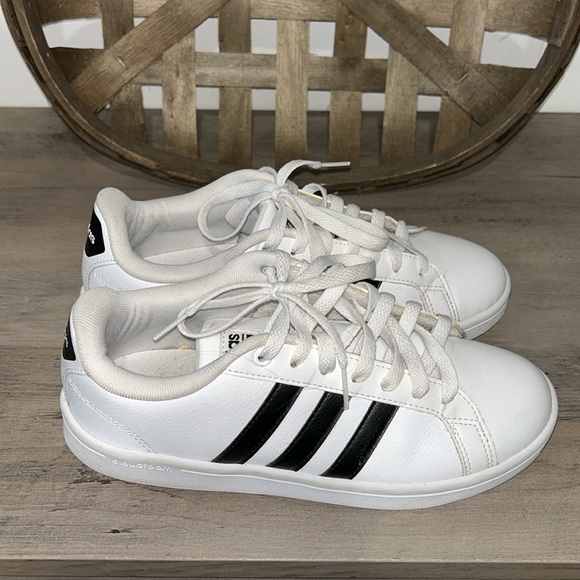 Adidas Grand Court Sneakers - Picture 2 of 5